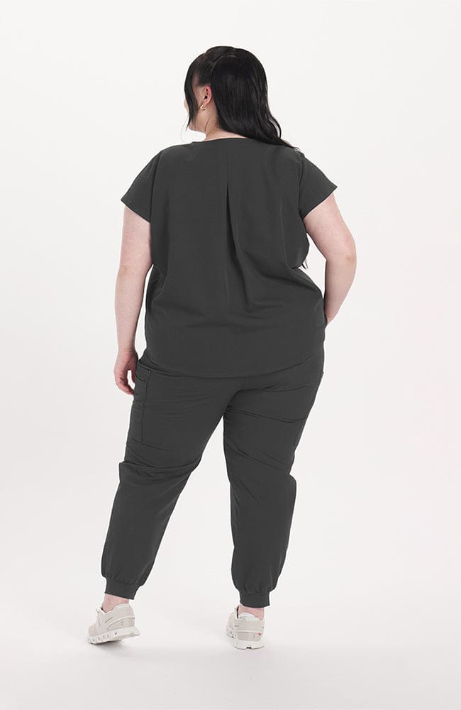 Cypress Easy Fit 2-Pocket CORE Scrub Top Charcoal | Dolan