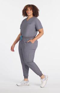 Woman wearing hope jogger in graphite - DOLAN