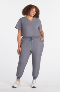 Woman wearing hope jogger in graphite - DOLAN