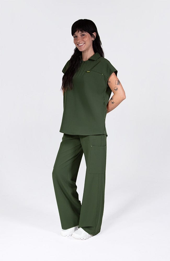 Mel Easy Fit 3-Pocket CORE Scrub Top in Dark Olive - DOLAN