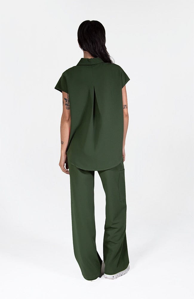 Mel Easy Fit 3-Pocket CORE Scrub Top in Dark Olive - DOLAN