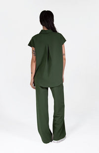 Mel Easy Fit 3-Pocket CORE Scrub Top in Dark Olive - DOLAN