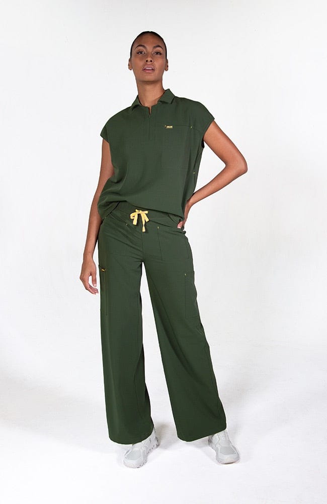 Mel Easy Fit 3-Pocket CORE Scrub Top in Dark Olive - DOLAN